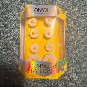 ONYX Yellow & White Daisy Toe Spacers